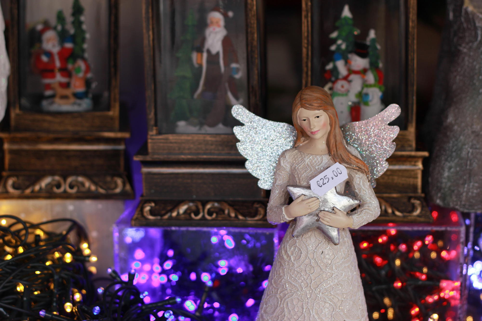 Recorrido puesto a puesto por la Navidad en la Plaza Mayor de Madrid