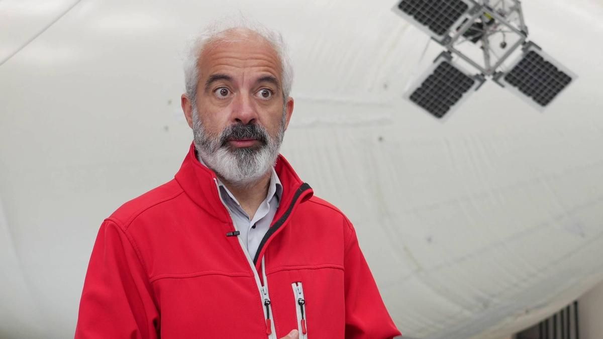 Jesús Gonzalo de Grado, profesor de la Universidad de León y director del curso de verano 'Constelaciones de satélites'. 