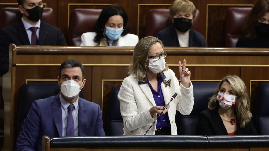 Los expertos esperan que los precios toquen techo en abril si la guerra de Ucrania acaba antes del verano