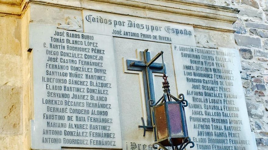 Monumento franquista en la provincia de León