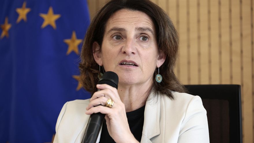 Vicepresidenta europea descarta que multas a Apple y Meta afecten negociación con EE.UU.