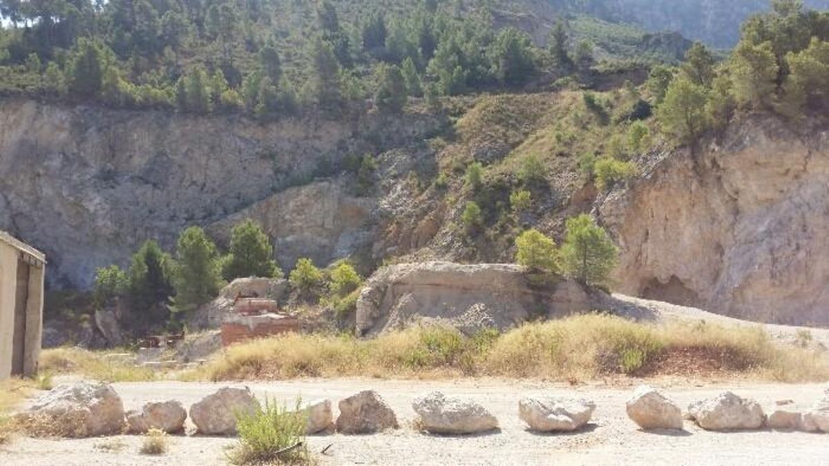 Pedrera de Vilallonga.