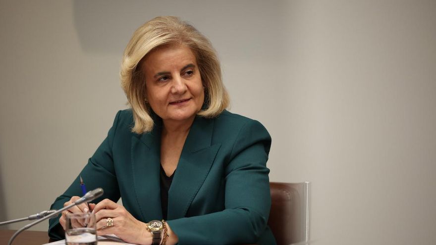 Archivo - La presidenta de la Fundación CEOE y exministra de Empleo, Fátima Báñez