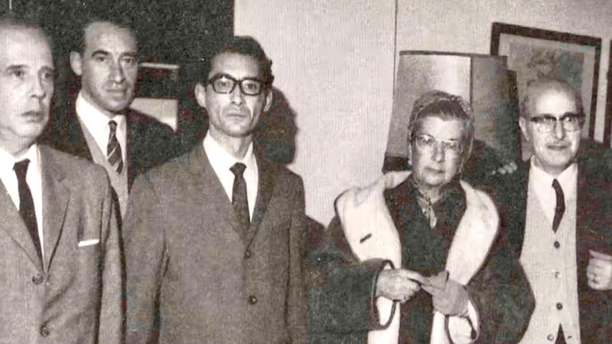 El eje literario Extremadura-Córdoba que la historia olvidó: mujeres, tertulias y resistencia poética