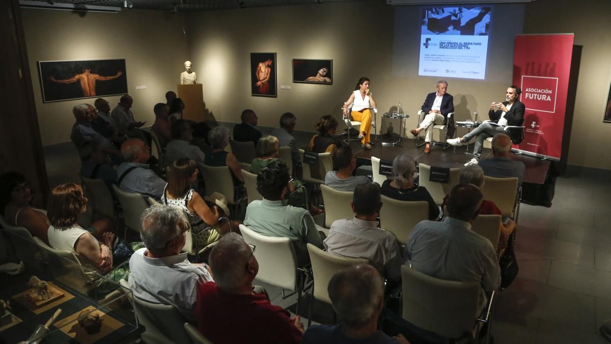 Mesa redonda 'Una mirada al resultado de las elecciones andaluzas del 17M' en la Fundación Cajasol