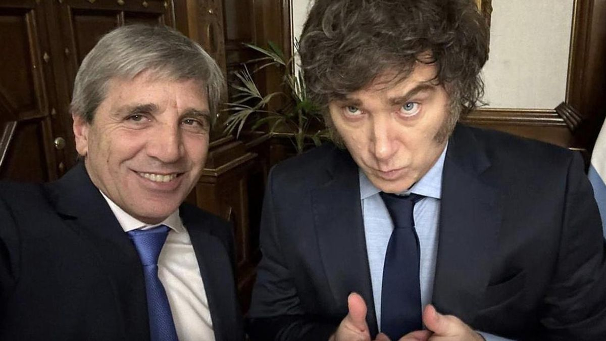 Milei descartó la salida de Caputo y dijo que tiene US$125.000 millones para enfrentar una corrida cambiaria