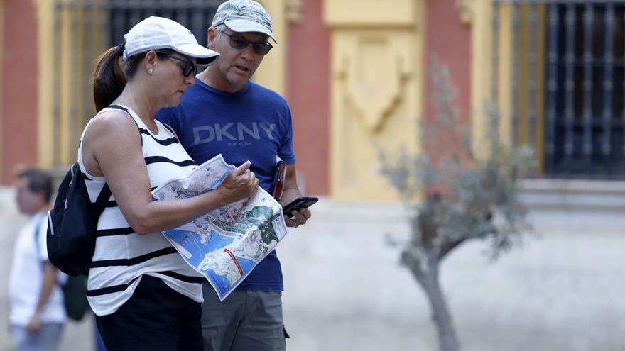 Cientos de turistas recorren el Centro Histórico visitando gratuitamente los museos abiertos por el Día Mundial del Turismo
