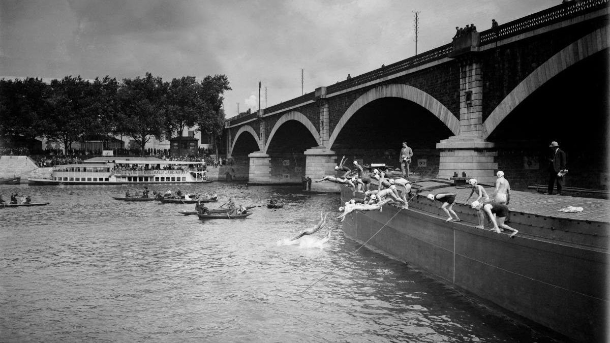 Baño en el río Sena en 1923