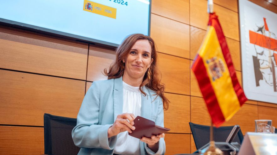 Archivo - La ministra de Sanidad, Mónica García, durante el pleno del Consejo Interterritorial del Sistema Nacional de Salud (CISNS), en el Ministerio de Sanidad, a 9 de febrero de 2024, en Madrid (España). El Ministerio de Sanidad y las CCAA se han reuni