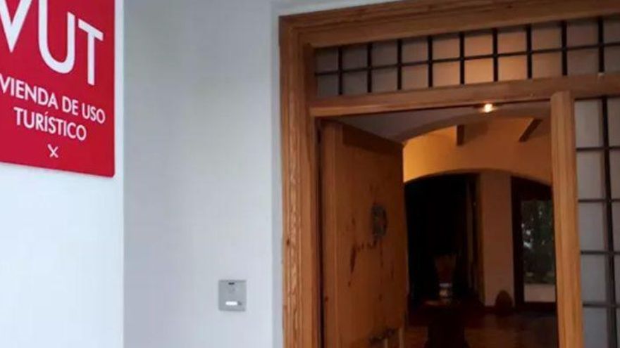 La oferta de apartamentos y viviendas de uso turístico cae un 60% en Castilla-La Mancha a causa de la pandemia