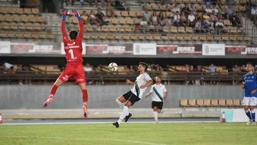 José Ruiz define ante Quesada para hacer el 0-1