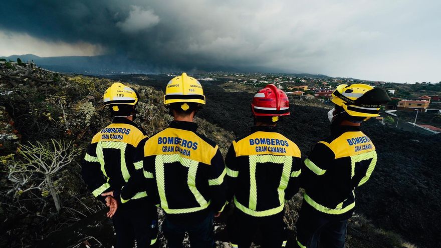 Erupción en La Palma: la impotencia del bombero ante el volcán