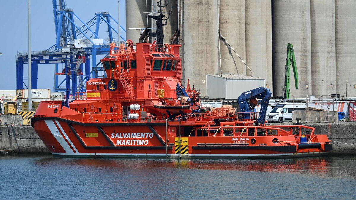 Rescatados veinte migrantes de origen magrebí al sur de la isla de Cabrera