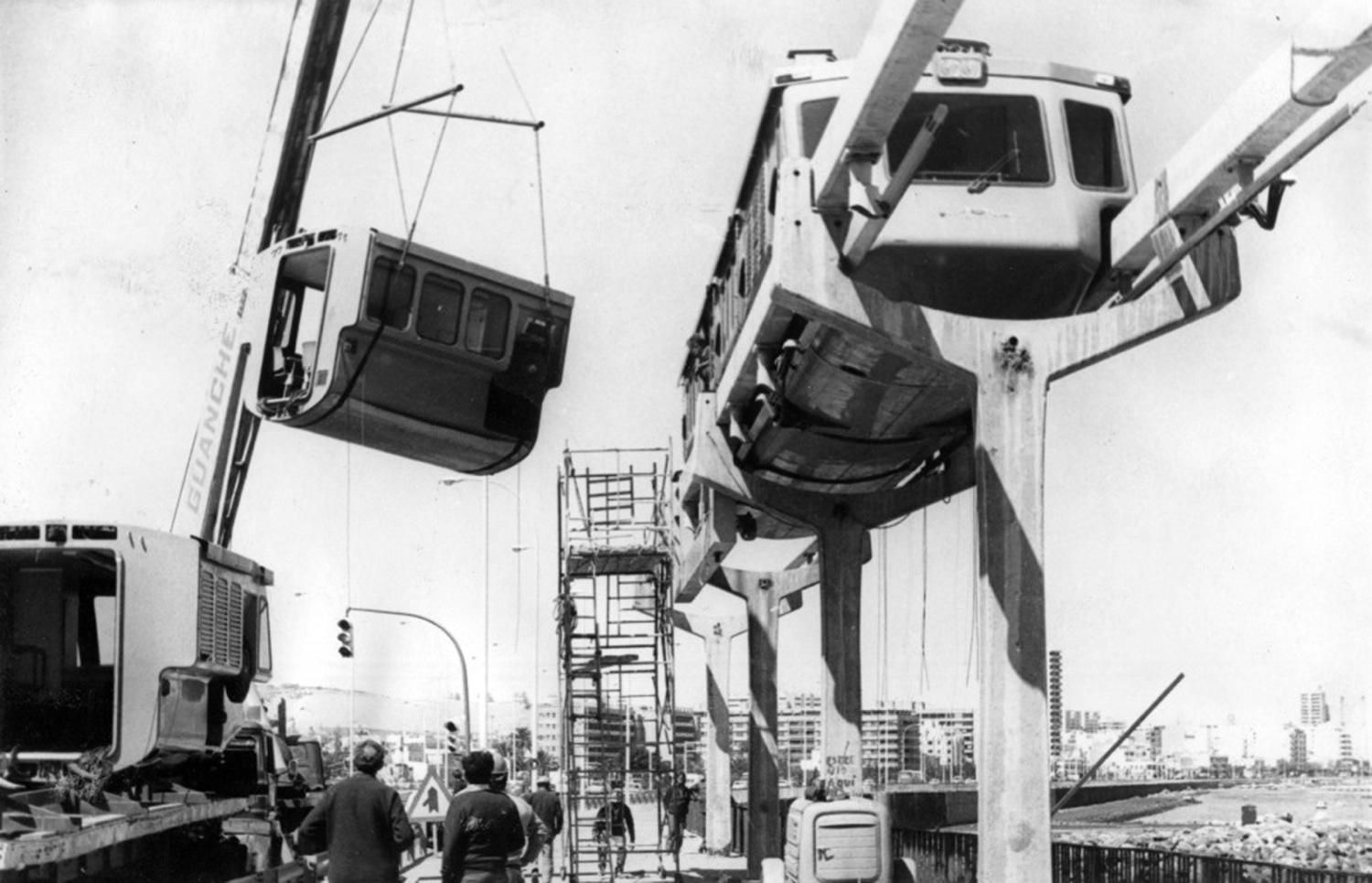 Desmontaje del tren vertebrado de Las Palmas de Gran Canaria