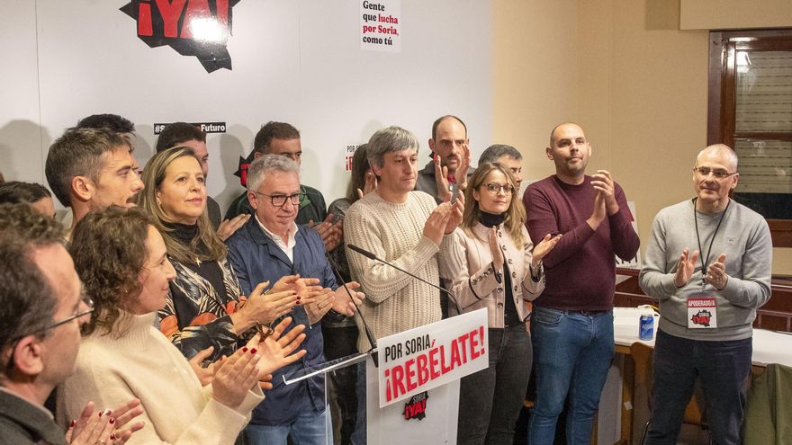 El candidato a la presidencia de Castilla y León por Soria YA!, Ángel Ceña, comparece en su sede ante los medios para valorar los resultados de las elecciones que se han celebrado este Domingo.