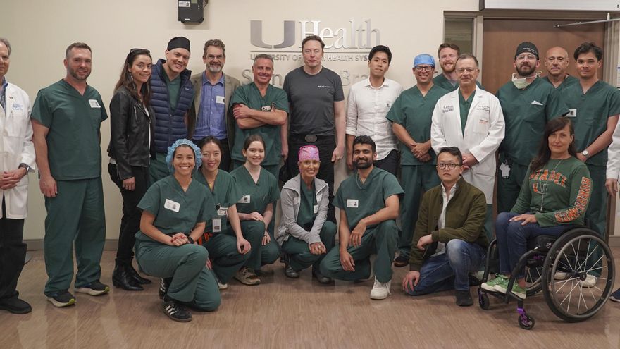 La mente como mando a distancia: Miami se suma al fenómeno Neuralink con chips cerebrales