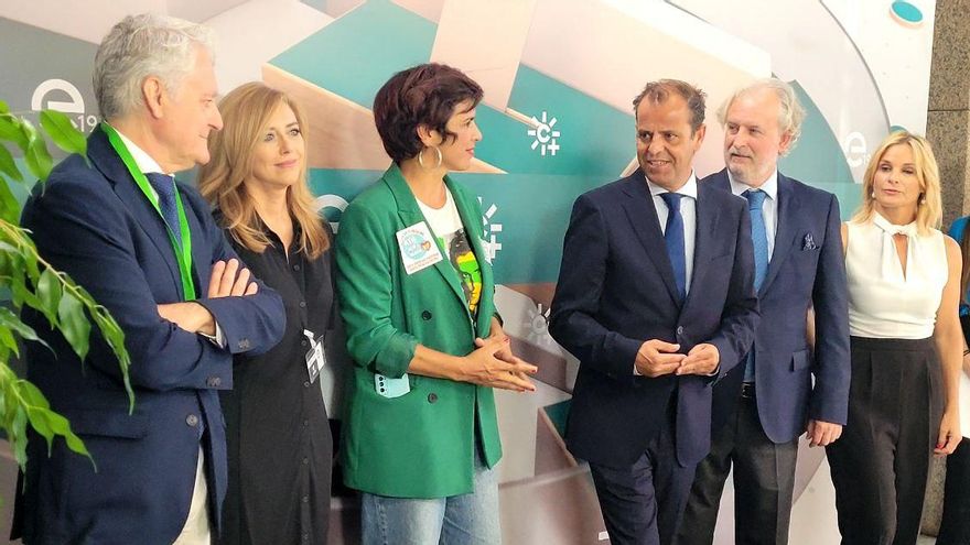 Teresa Rodríguez en el photocall de Canal Sur Televisión.