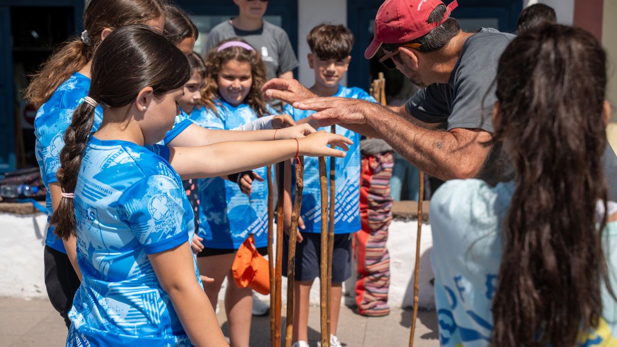 Participantes en las actividades  de la III Semana Canaria de Juegos y Deportes Tradicionales.