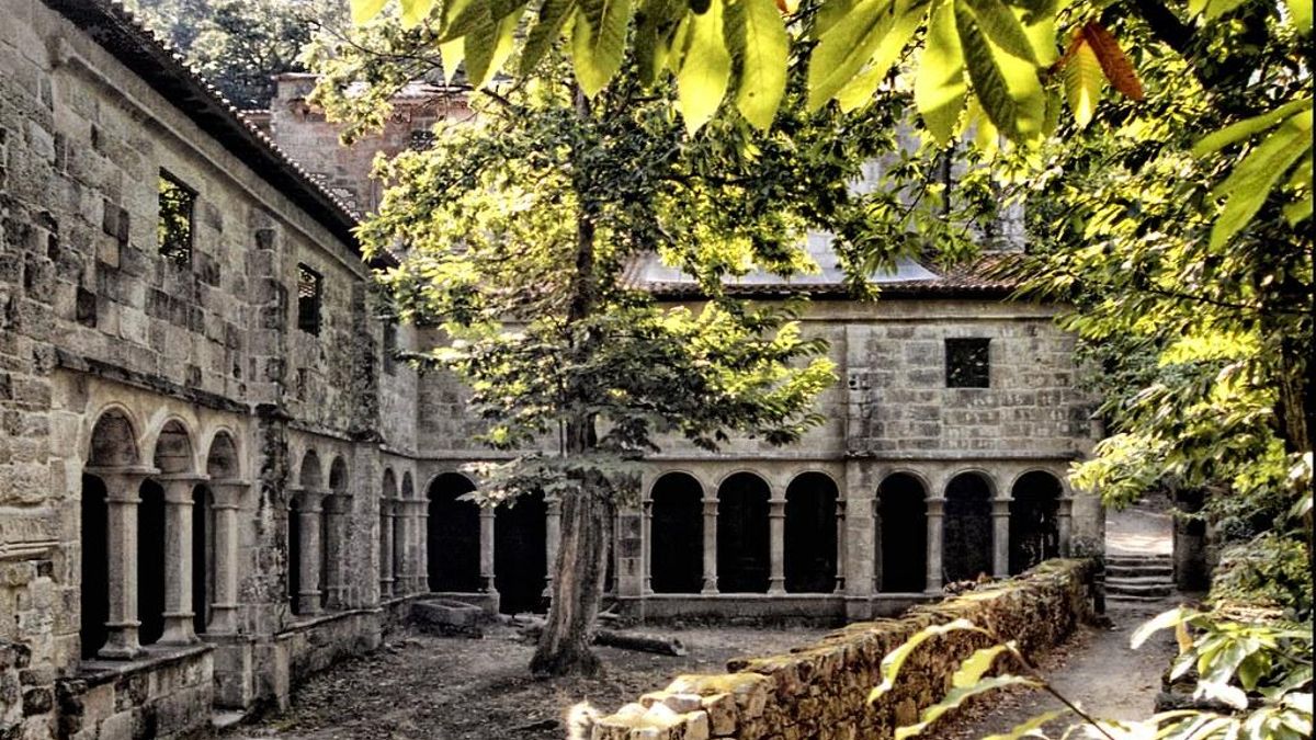 Monasterio de Santa Cristina por la parte de atrás