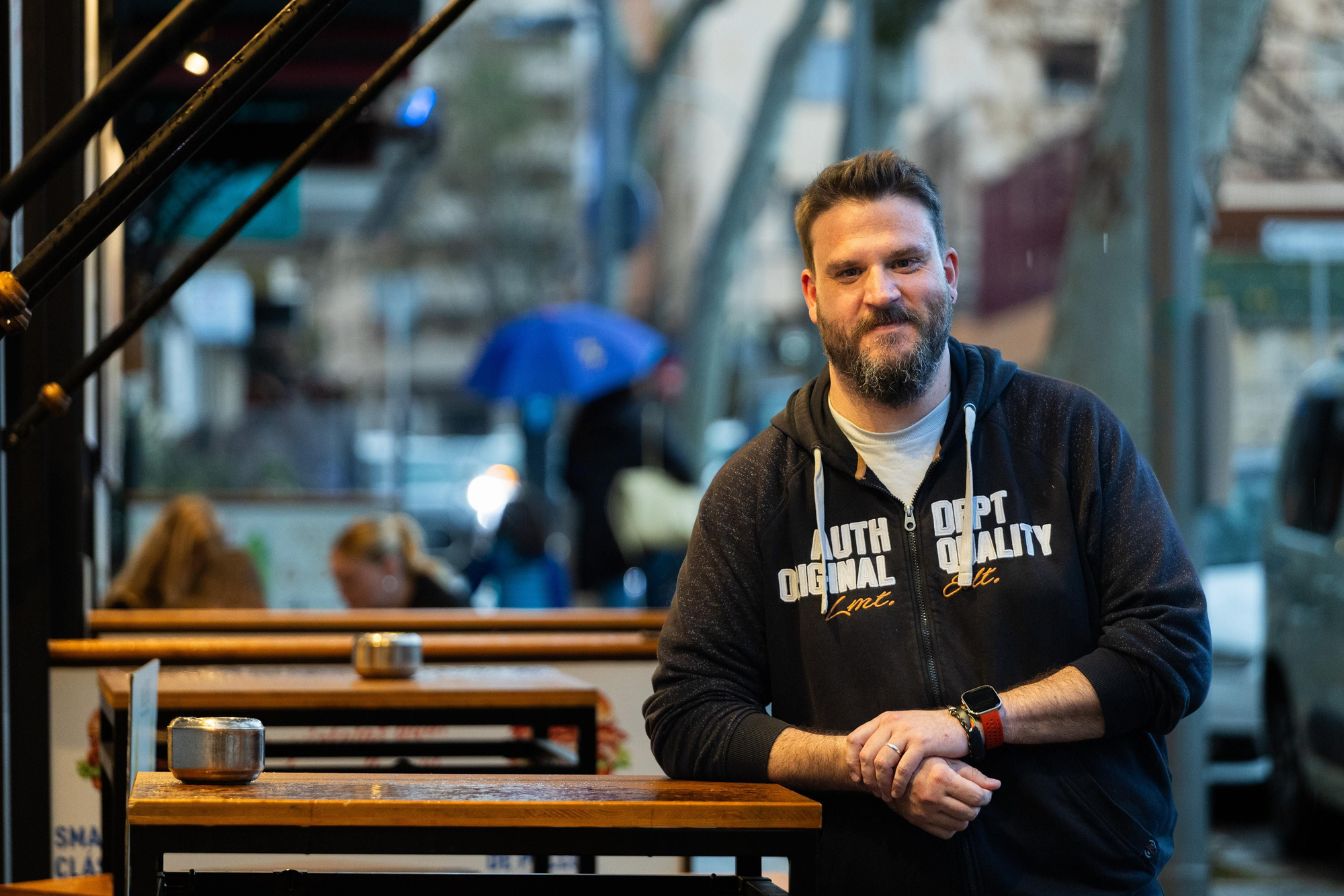 Álex, padre de un niño: "Lo que están consiguiendo es una segregación enorme entre quien puede y quien no puede"