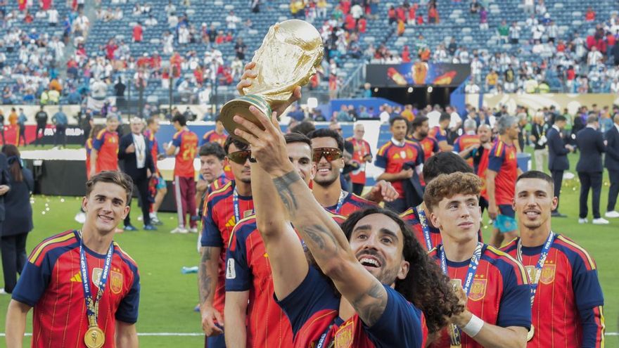 Fermín, Huijsen y otras novedades en la lista de De la Fuente para los partidos de la Nations League
