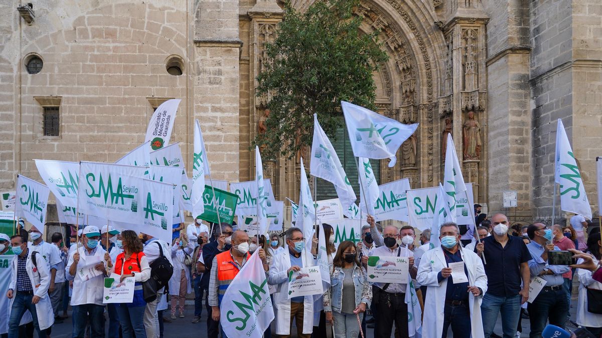 Archivo - El Sindicato Médico Andaluz (SMA) retoma su agenda de movilizaciones para proteger a la Atención Primaria".