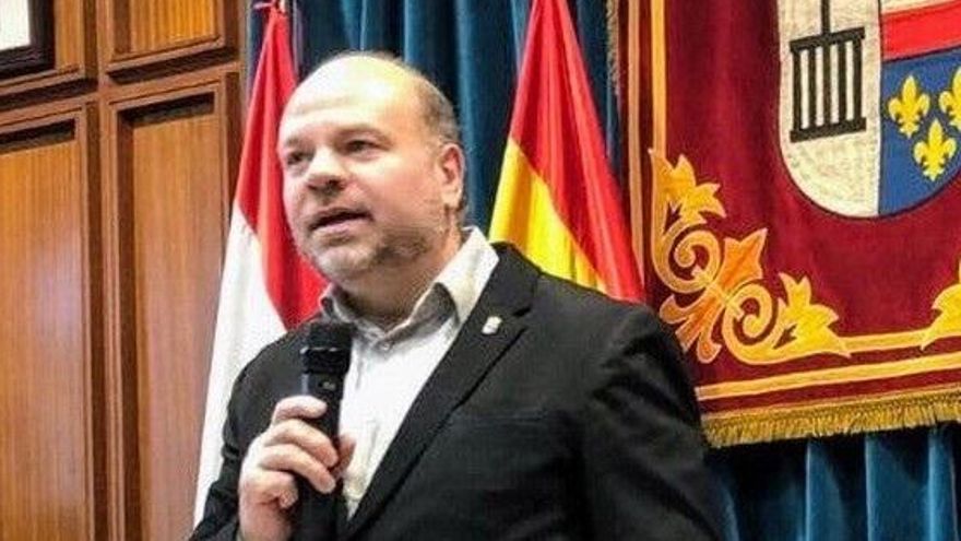Un concejal de San Lorezno de El Escorial presentará su candidatura para liderar Podemos.