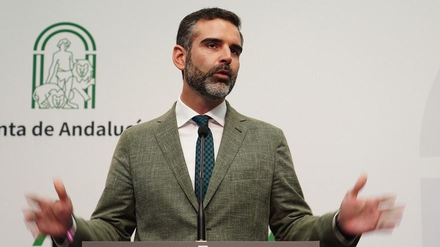 La Junta Electoral multa con 2.200 euros al portavoz de la Junta de Andalucía por hacer "electoralismo" a cinco días del 28M