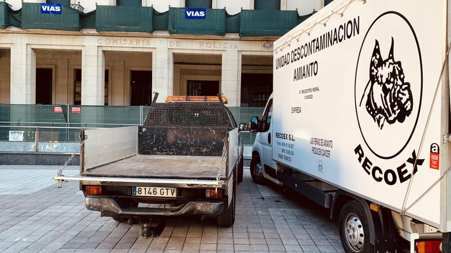 Retiran amianto en las obras de reforma de los edificios del Estado en el centro de Vitoria