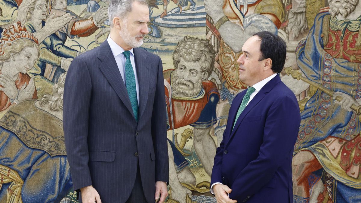 El rey Felipe recibe en audiencia a Pérez Llorca dos meses y medio después de ser nombrado president de la Generalitat