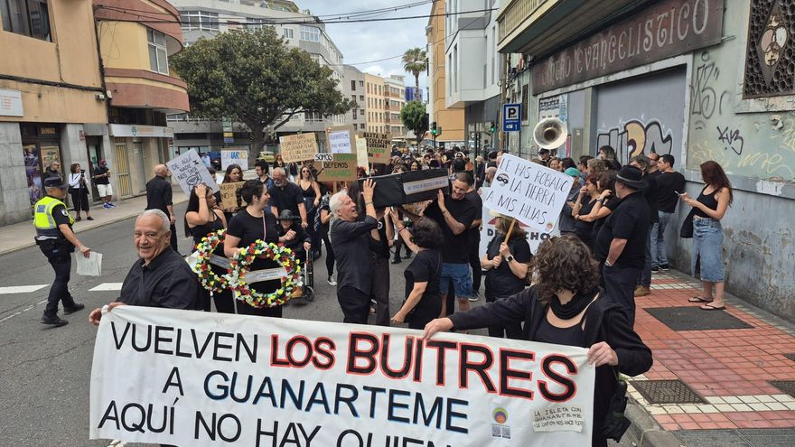 Así fue el funeral reivindicativo del barrio de Guanarteme a ritmo de Jazz