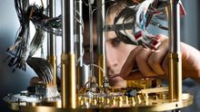 La programación de ordenadores cuánticos está en la mano de expertos muy especializados