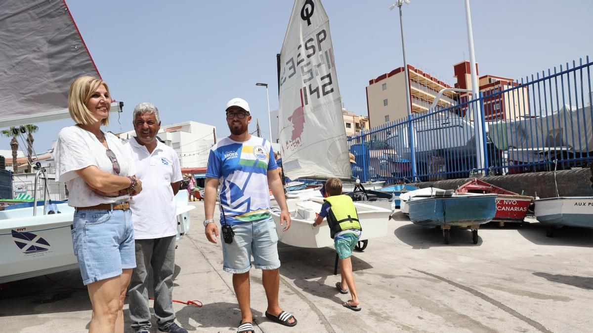 Yolanda Moliné visita la Escuela de Vela de Guía de Isora