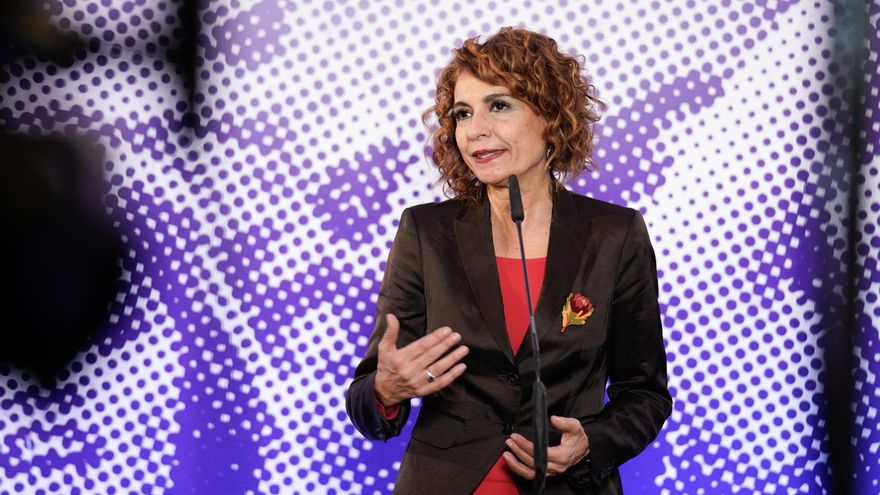 María Jesús Montero: "Qué vergüenza que la presunción de inocencia esté por delante de mujeres jóvenes que denuncian a los poderosos"