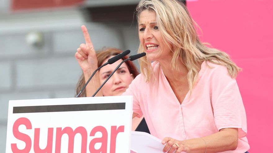 Sumar recrudece sus críticas al PSOE por las armas a Ucrania, el CIS y el castigo a Argentina pero no a Israel