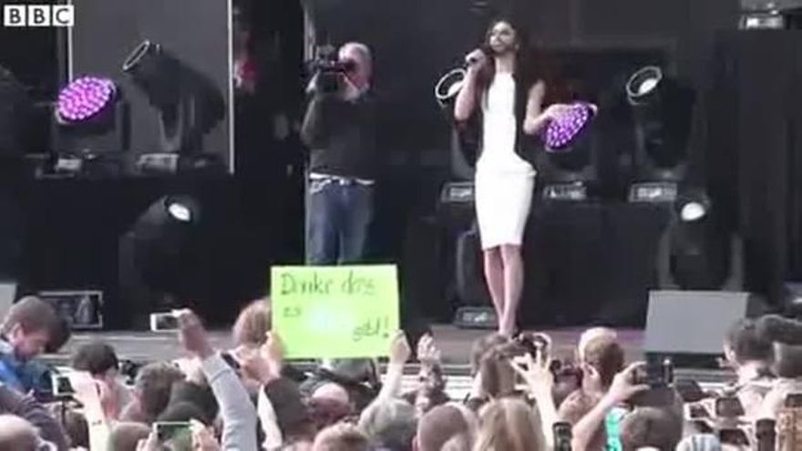 Así fue el multitudinario concierto de Conchita Wurst en Viena