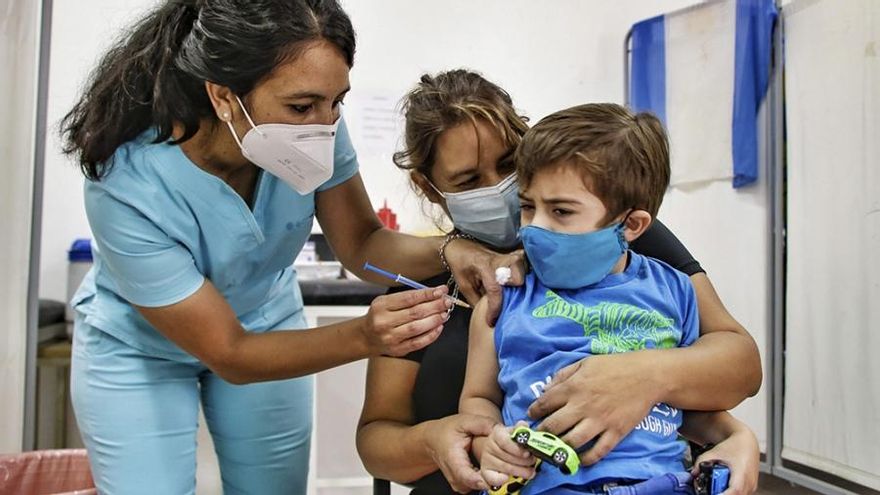 Coronavirus: advierten por la baja adhesión a la vacuna en menores de dos años