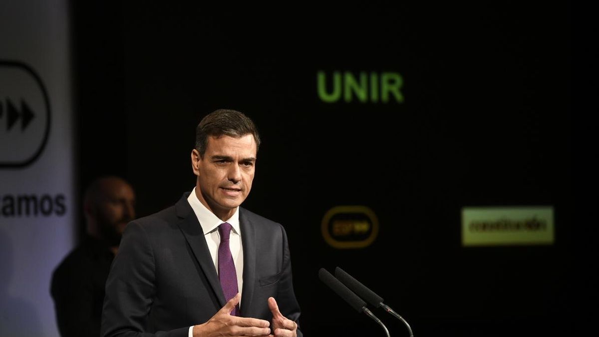 Pedro Sánchez apuesta por "derogar" la ley Mordaza: "Ninguna sociedad realmente libre persigue la libertad de expresión"