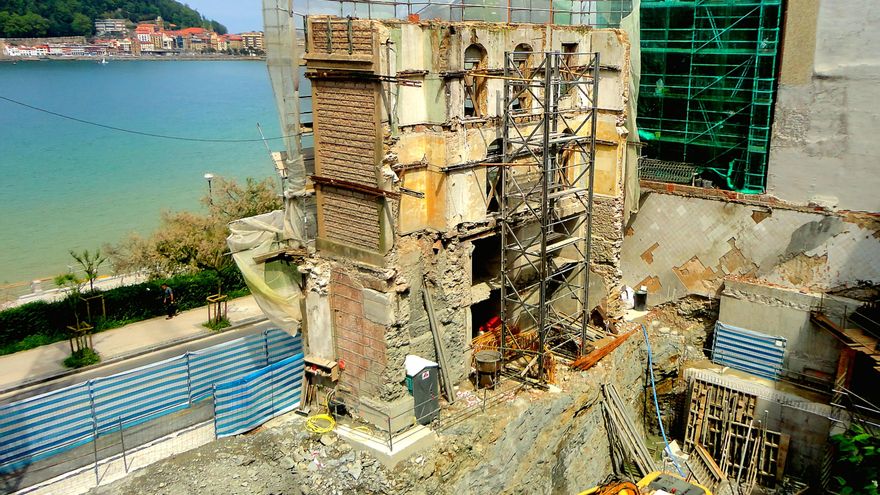 La Fiscalía investiga si las obras del hotel de lujo de Robert de Niro en Donostia destruyeron patrimonio