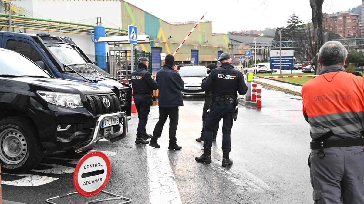 La Fiscalía pide anular el registro de las instalaciones de Sidenor y la causa por genocidio contra Jainaga