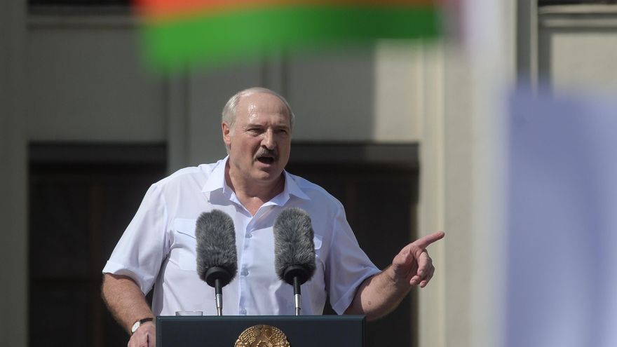 Lukashenko convoca a sus partidarios a un mitin en Minsk