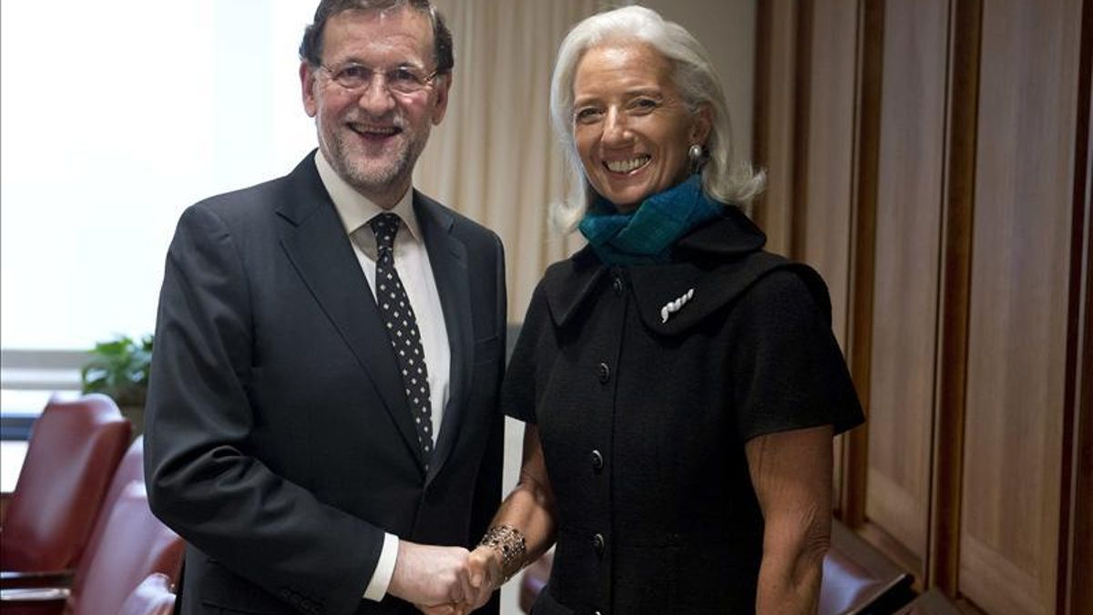 Lagarde felicita a Rajoy por su reforma laboral y de las pensiones