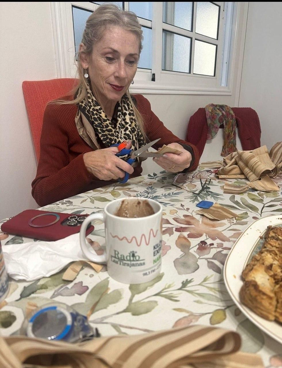 Lucía Jiménez, este martes, en casa de Nardy Barrios, donde se reunió con un grupo de amigas de Charter 100.