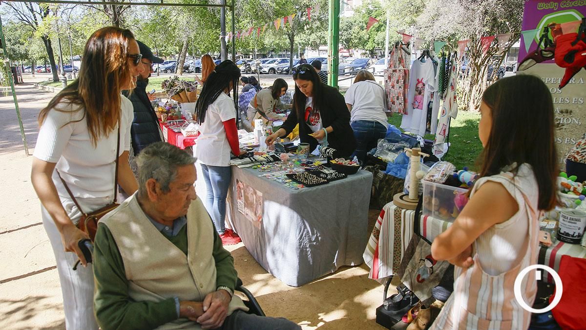 Jornada de sensibilización a la ciudadanía para la adopción de animales de compañía