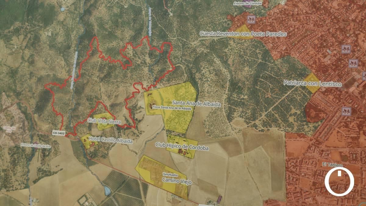 El Puesto de Mando Avanzado contra el incendio de Córdoba, en imágenes