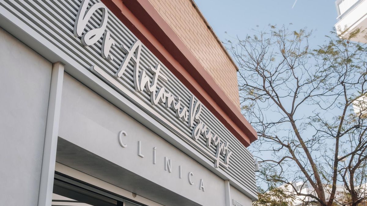 Clínica Doctor Antonio Burgos: tecnología y cuidado cercano para tu salud capilar y estética