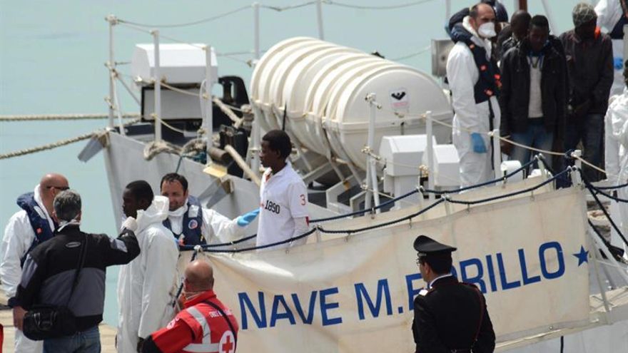 Casi 2.000 inmigrantes son rescatados en el Mediterráneo