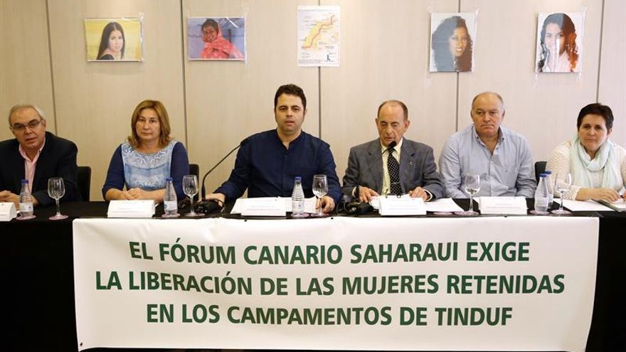 Recogen 1.200 firmas para pedir vuelta a España mujeres retenidas en Sahara