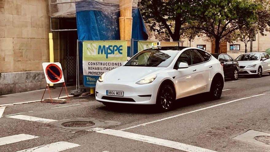 Los taxistas de Vitoria estrenan cámaras de seguridad para evitar "episodios violentos" de noche y en fin de semana