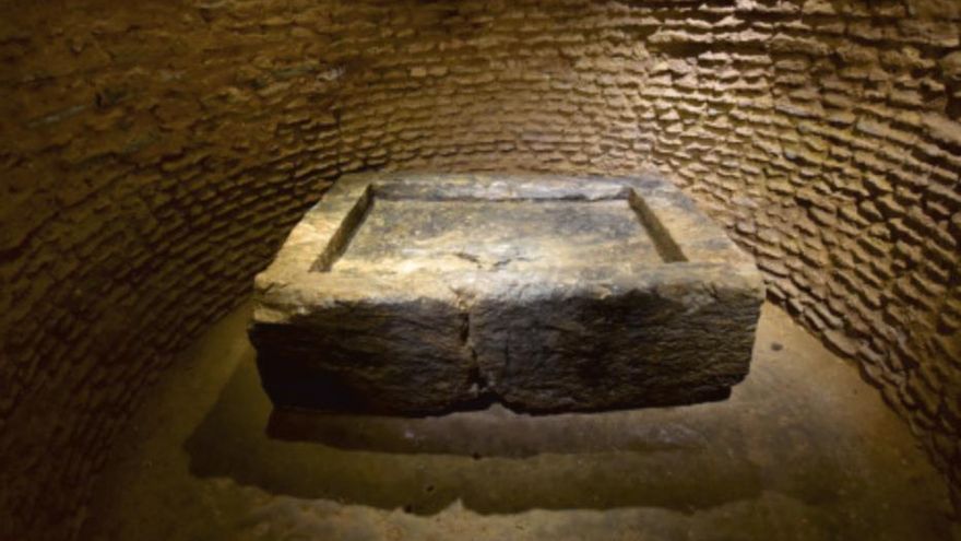 La pieza más singular del megalitismo ibérico llegó en barca desde el otro lado del Guadalquivir hace 5.000 años